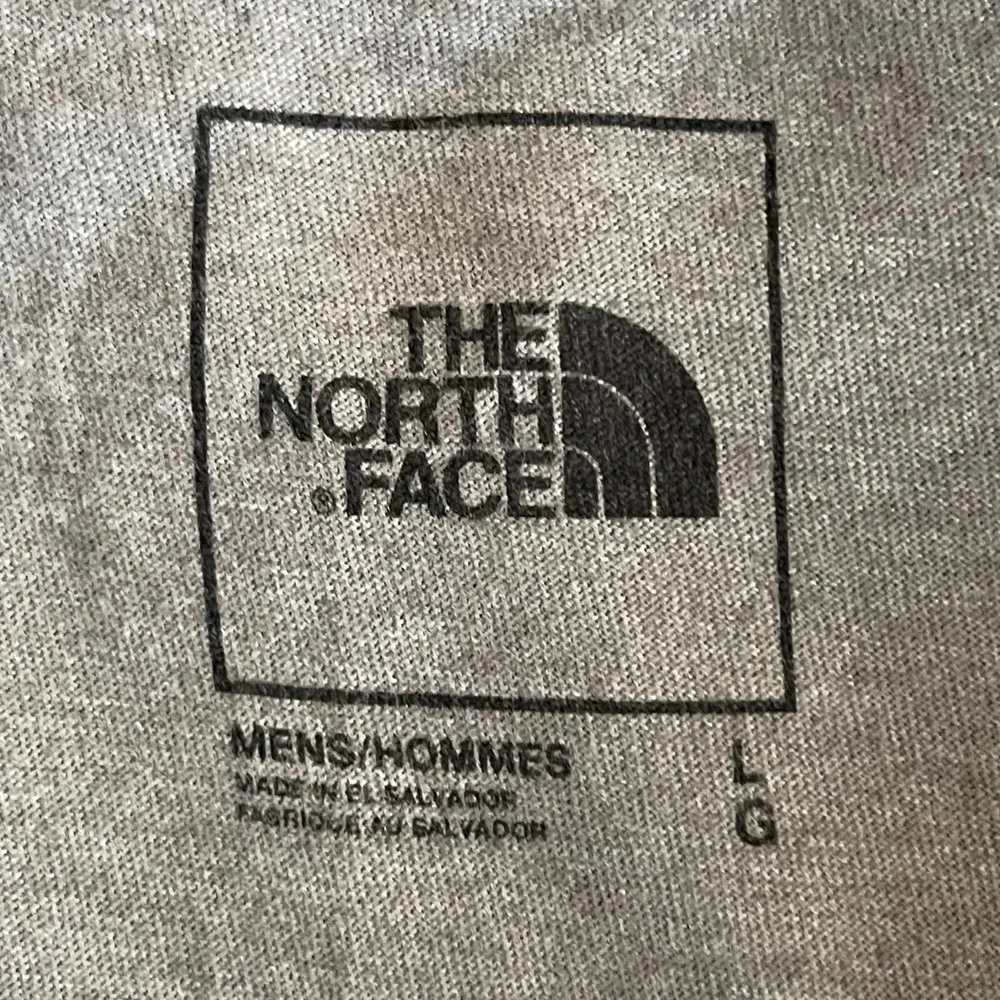 The North Face Men's Gray Camo Box Logo Never Stop Exploring Tee T-Shirt Size L